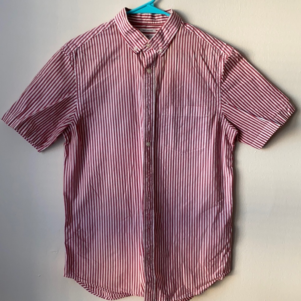 Old Navy Men’s shirt